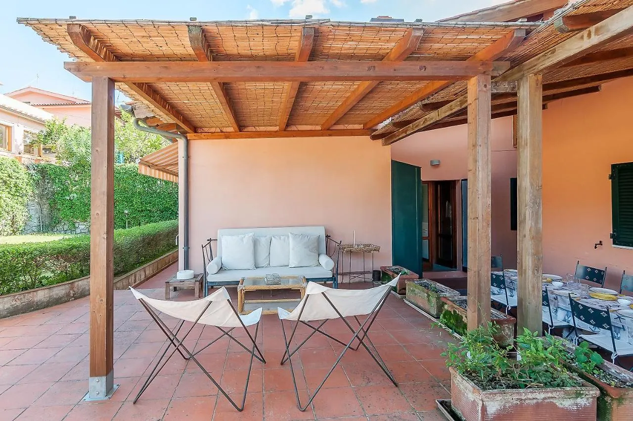 Appartamento Villa La Guardiola Procchio  Italia